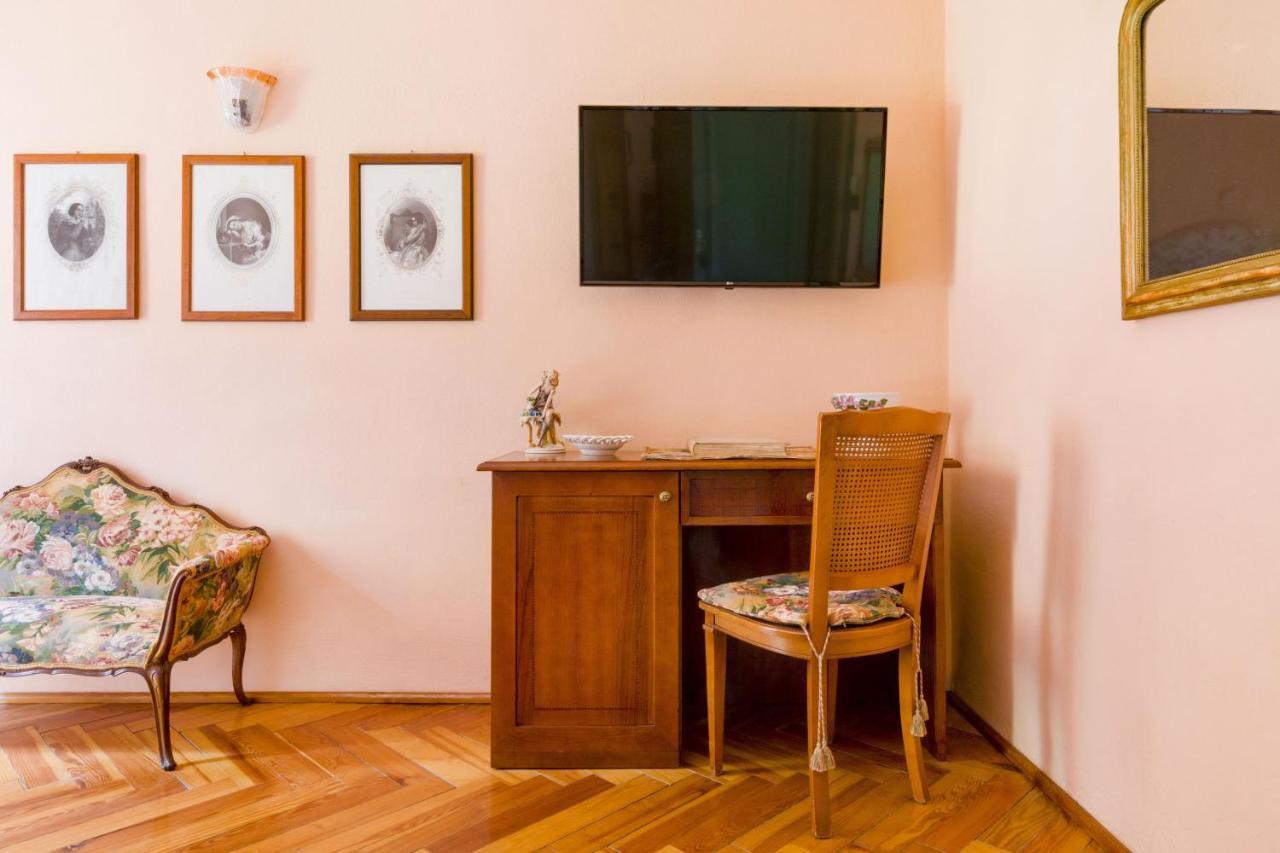 Boutique Hotel Villa Sostaga Gargnano Eksteriør bilde